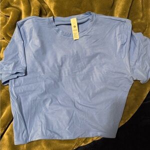 Lululemon cropped tee